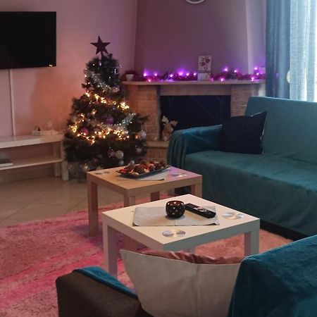 Soyzana Family Apartment Peraía Zewnętrze zdjęcie